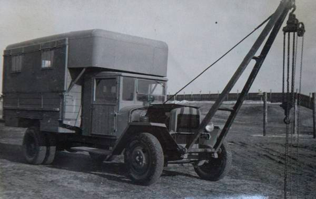 Походные автомобильные-ремонтные мастерские типа Б на шасси автомобиля ЗиС-5 или ЗиС-6